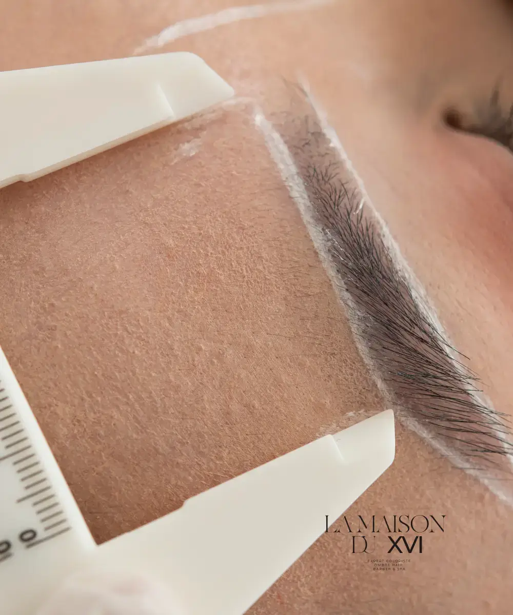 Restructuration des Sourcils avec Épilation à Paris 16